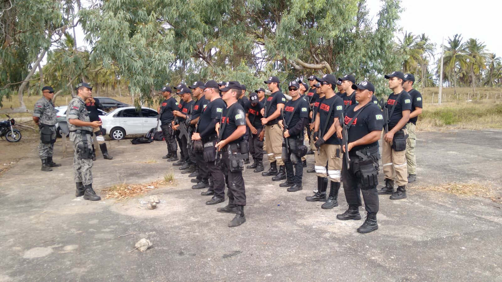 Agentes de SMTT participam do curso de ações táticas realizado pelas Forças Armadas - SMTT Aracaju